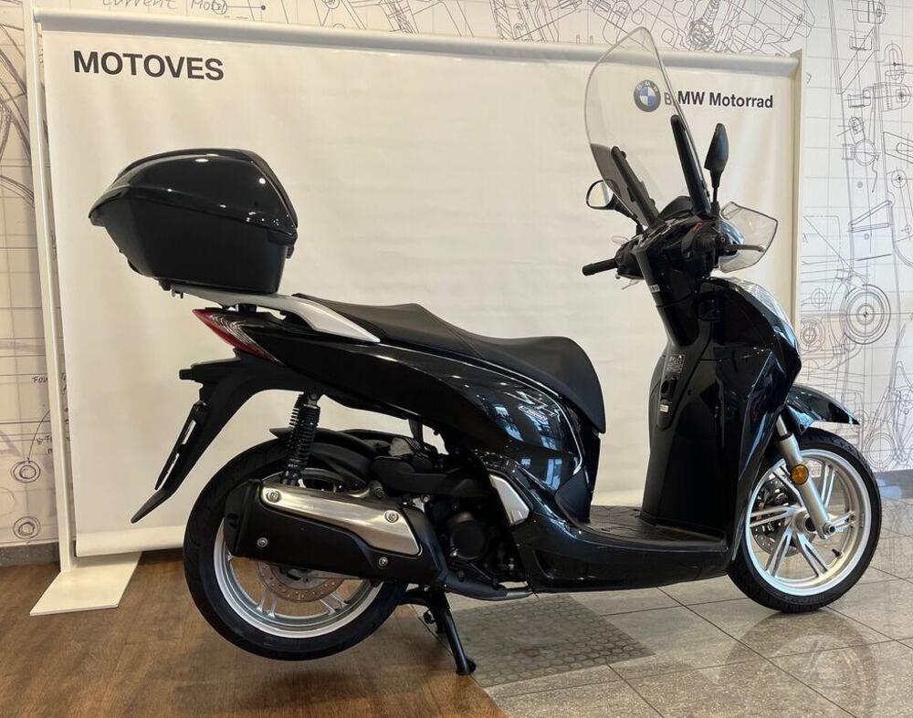 Honda SH 300 i ABS (2016 - 20) (6)