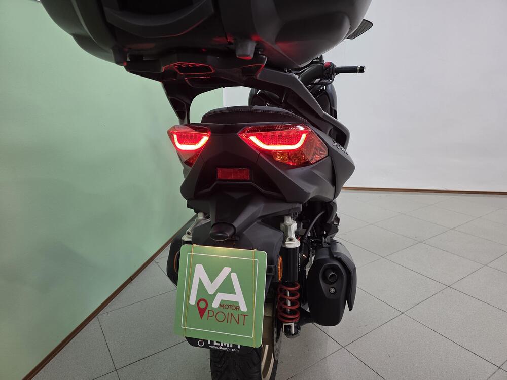 Yamaha X-Max 300 (2021 - 24) (4)