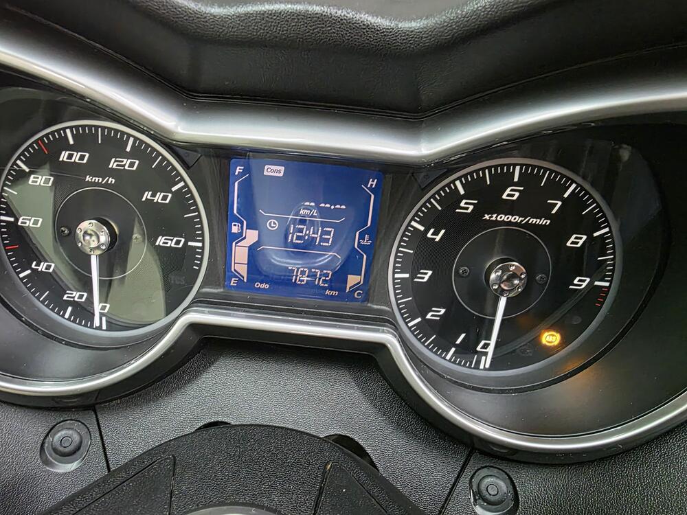 Yamaha X-Max 300 (2021 - 24) (10)