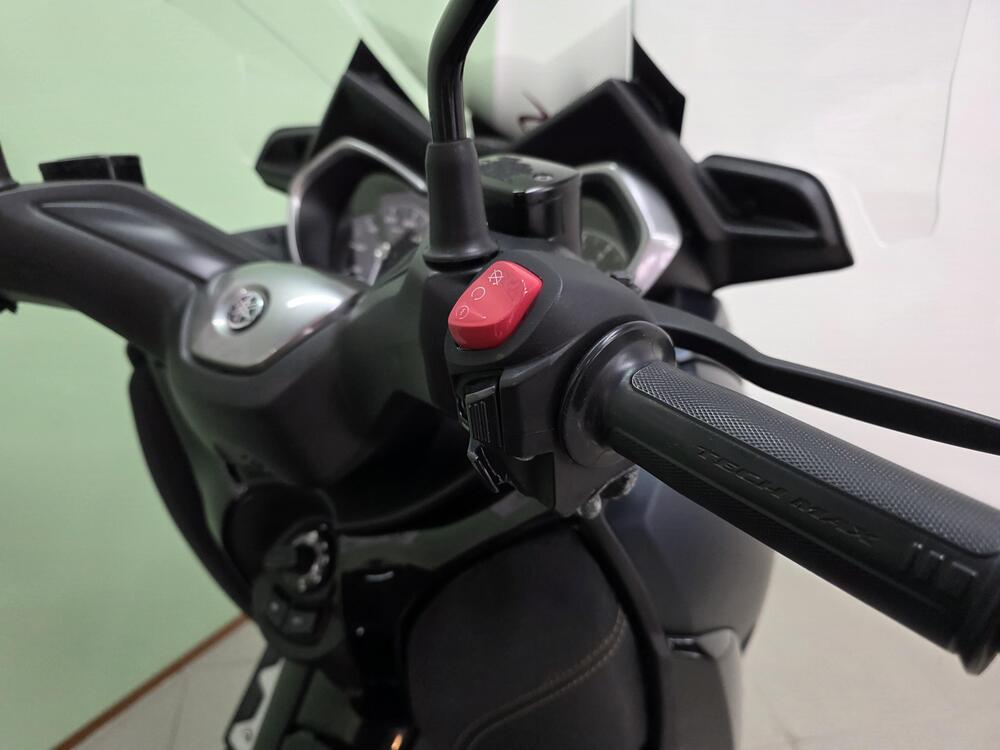 Yamaha X-Max 300 (2021 - 24) (12)