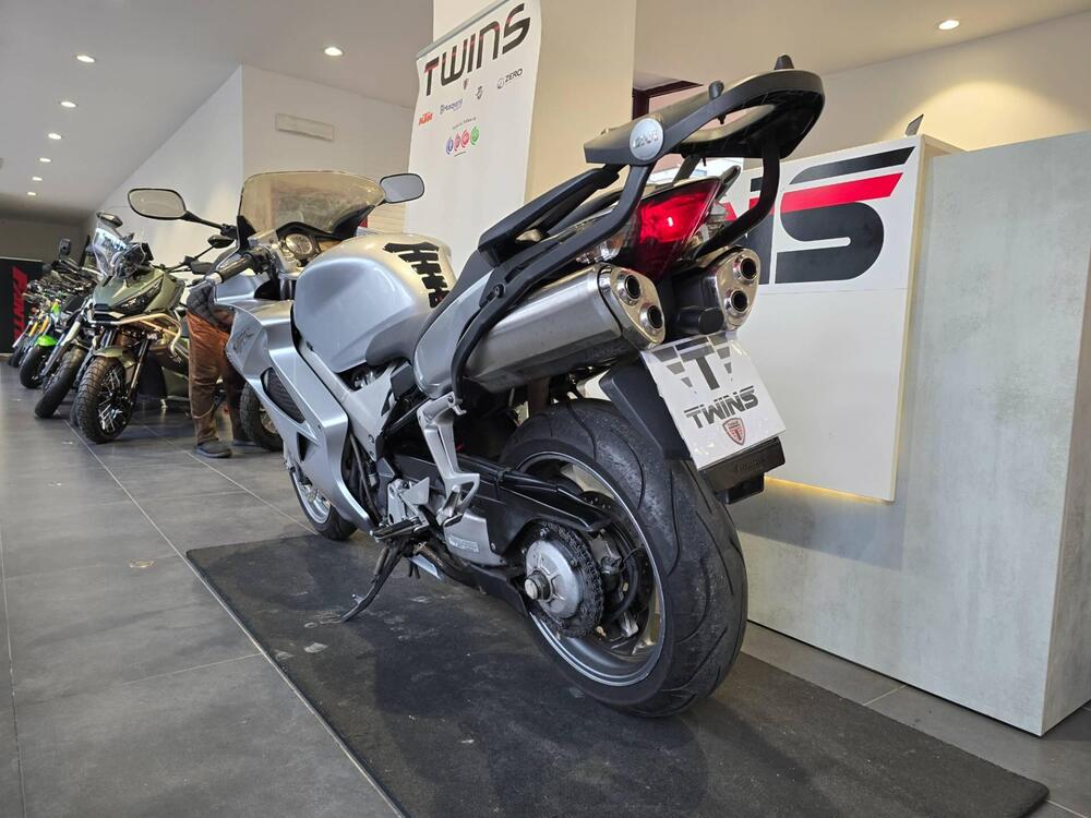 Honda VFR 800 ABS (2002 - 06) (6)