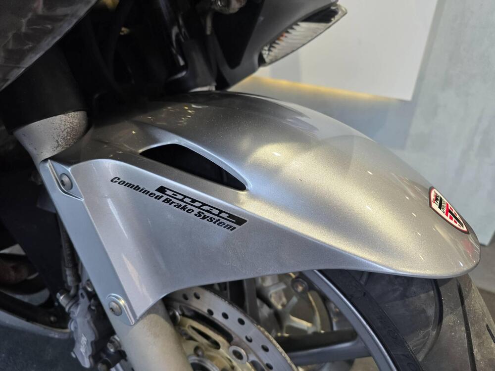 Honda VFR 800 ABS (2002 - 06) (9)