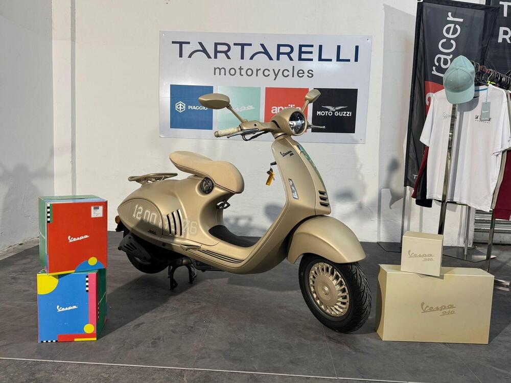 Vespa Vespa 946 Snake 125 (2025) (5)