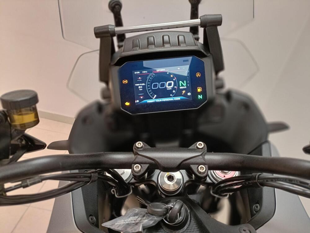 Moto Guzzi Stelvio (2024 - 26) (6)