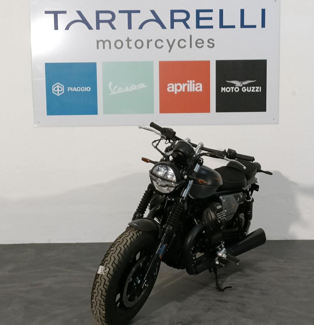 Moto Guzzi V9 Bobber Special Edition (2023 - 25) (3)
