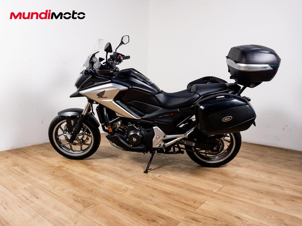 Honda NC 750 X DCT ABS (2016 -17) (6)