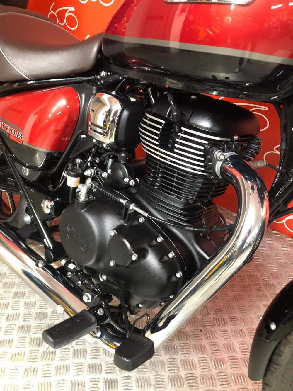 Royal Enfield Meteor 350 (2021 - 26) (4)