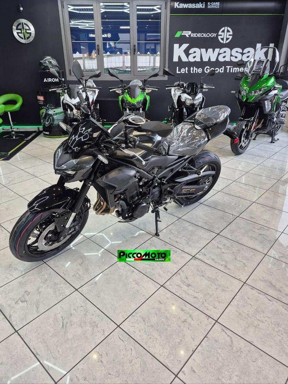 Kawasaki Z 900 (2025 - 26) (3)