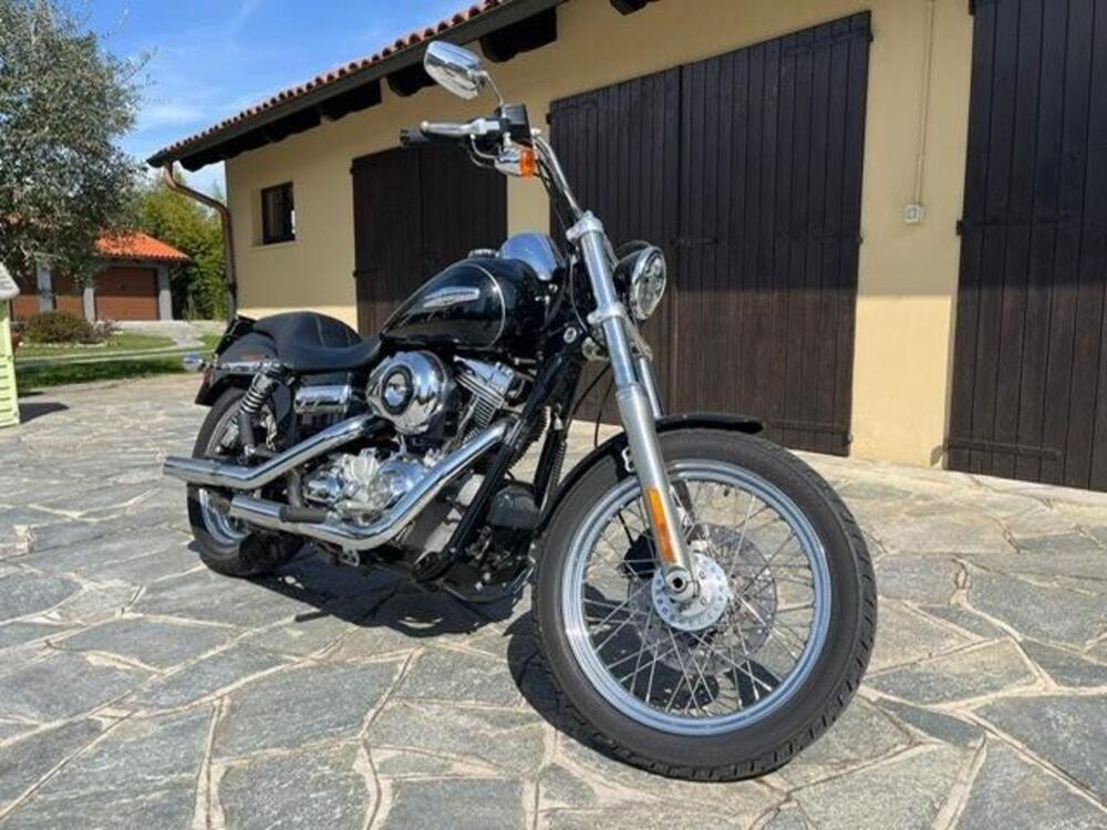Harley-Davidson 1584 Super Glide Custom (2008 - 13) - FXDC (2)