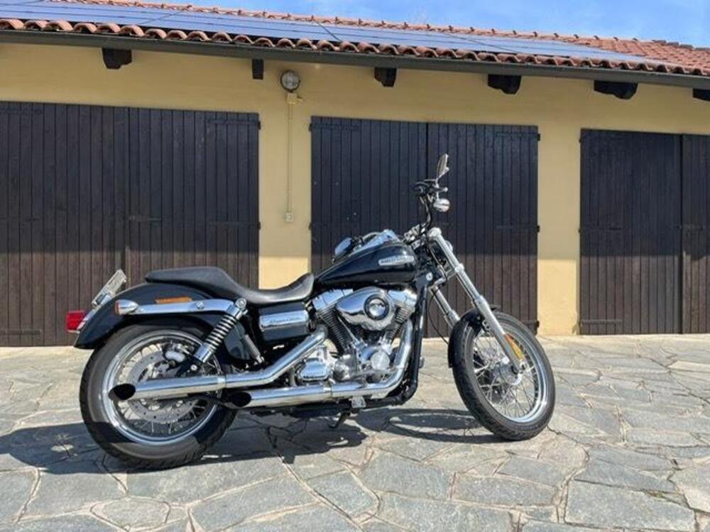 Harley-Davidson 1584 Super Glide Custom (2008 - 13) - FXDC