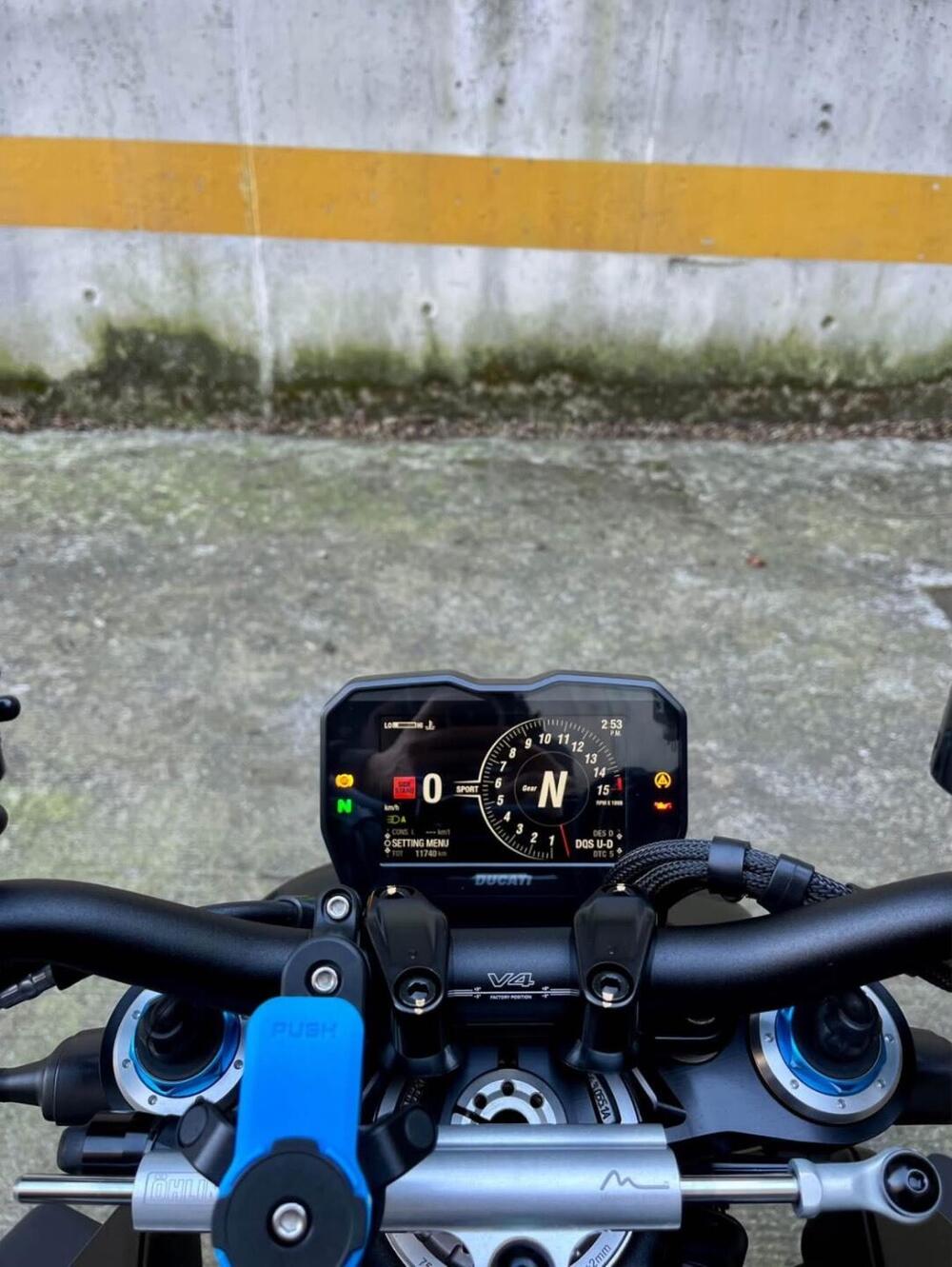 Ducati Streetfighter V4 1100 S (2021 - 22) (9)