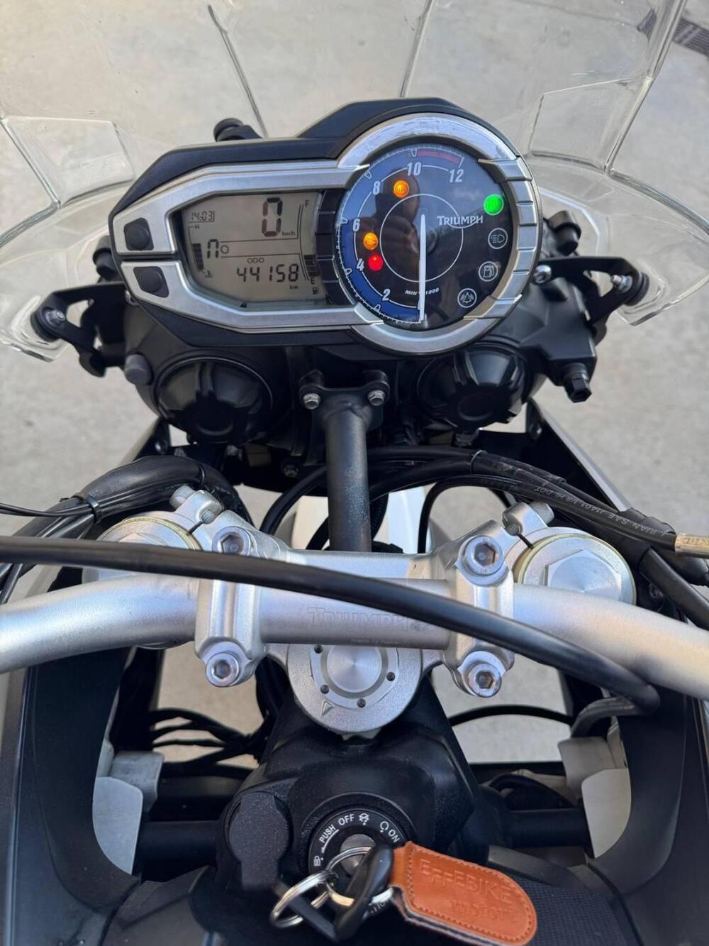 Triumph Tiger 800 ABS (2010 - 14) (6)