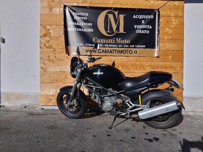 Ducati Monster 900 Dark (1999 - 02) usata