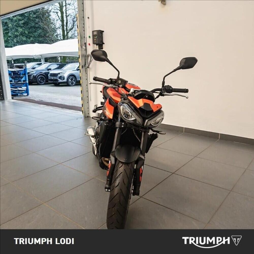 Triumph Street Triple 765 R A2 (2024 - 26) (4)