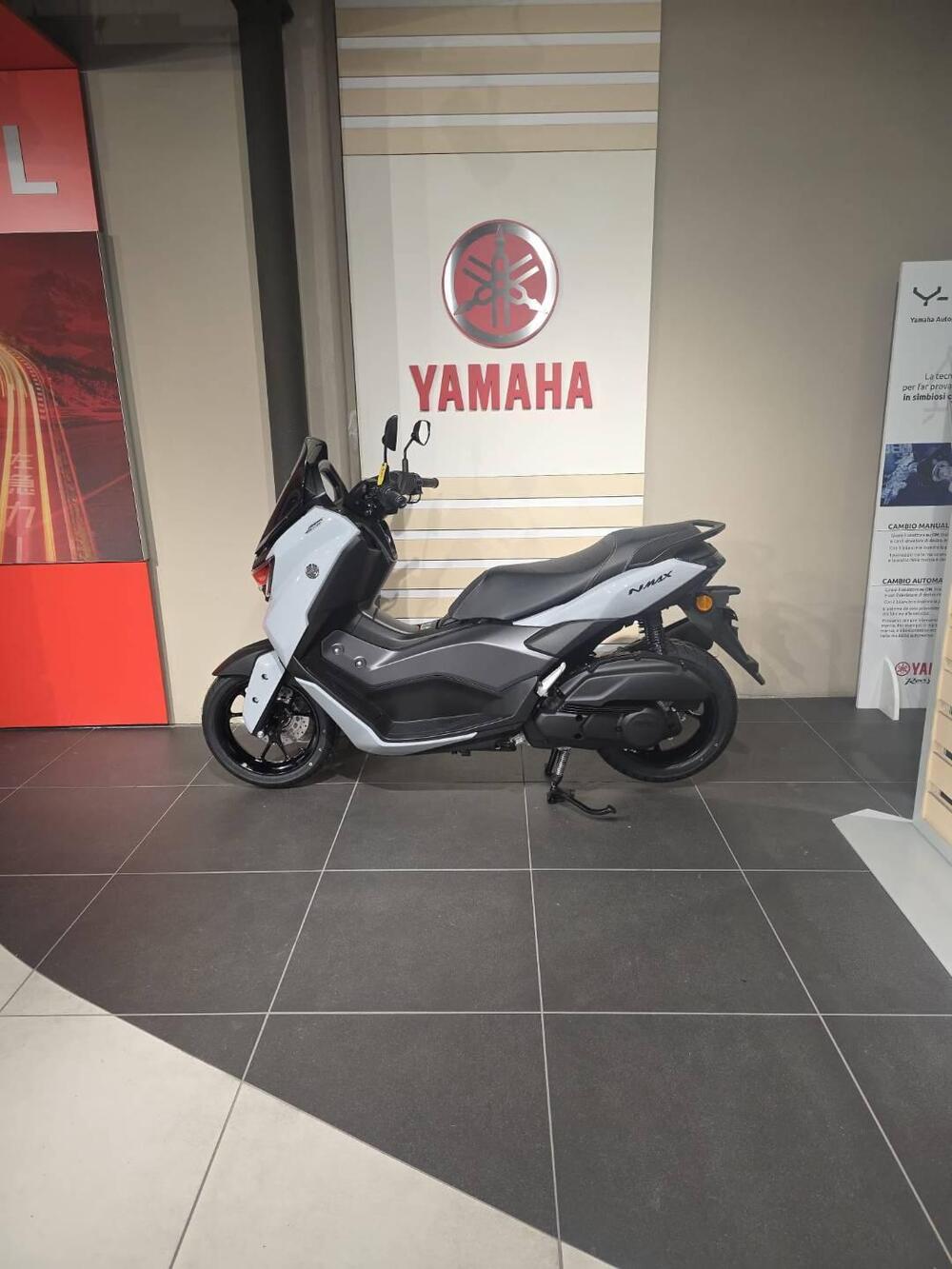 Yamaha N-Max 125 Tech Max (2025 - 26) (2)