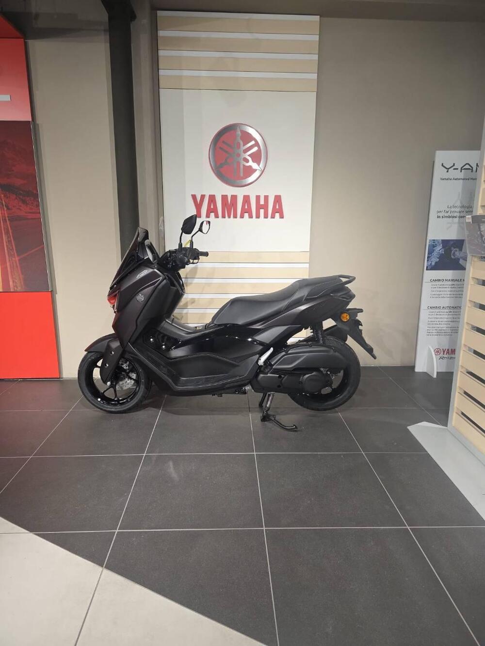 Yamaha N-Max 125 Tech Max (2025 - 26) (2)