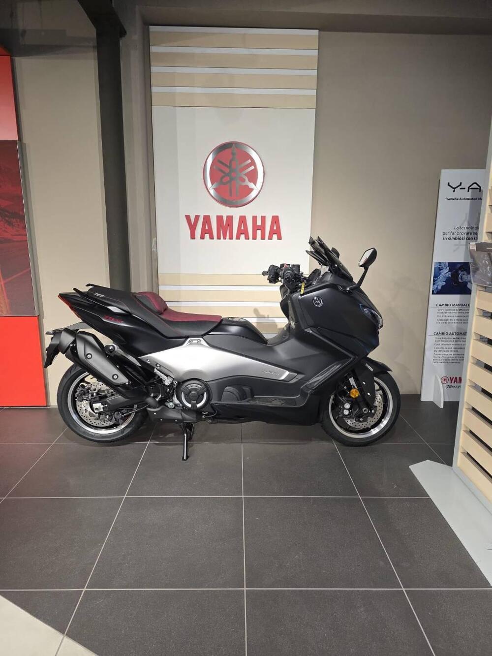 Yamaha T-Max 560 25th Anniversary (2026)