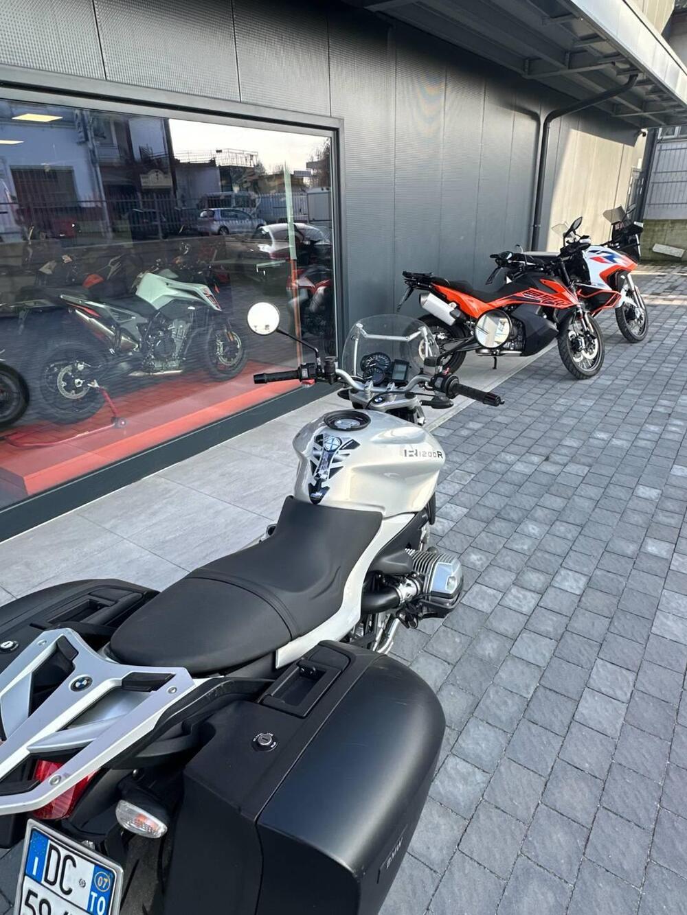 Bmw R 1200 R (2006 - 11) (3)