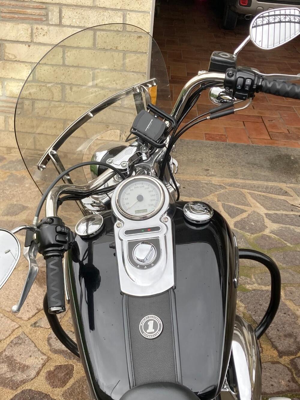 Harley-Davidson 1584 Super Glide Custom (2008 - 13) - FXDC (6)