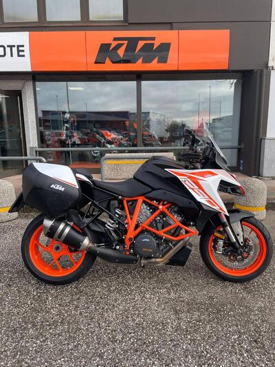 KTM 1290 Super Duke GT (2021) usata