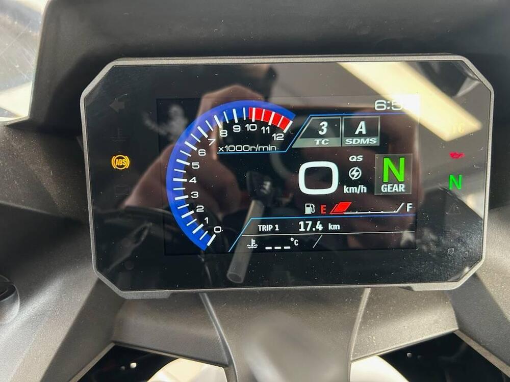 Suzuki GSX-8R (2024 - 26) (13)