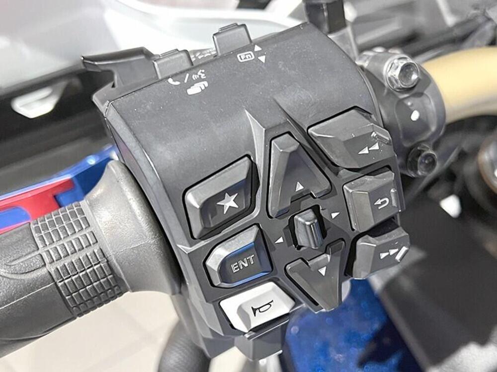 Honda Africa Twin CRF 1100L (2022 - 23) (3)