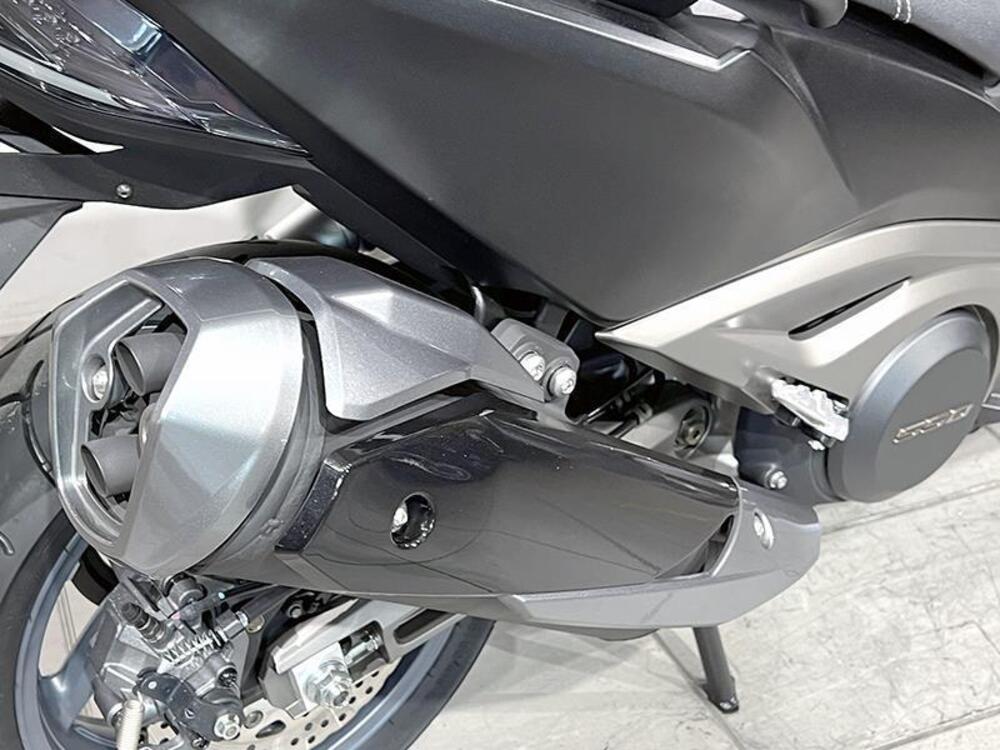 Kymco AK 550 ETS (2021 - 26) (5)