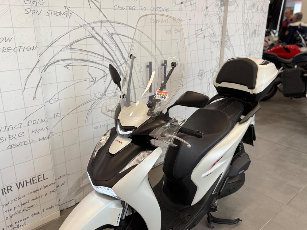 Honda SH 150i Sport (2024 - 25) (14)