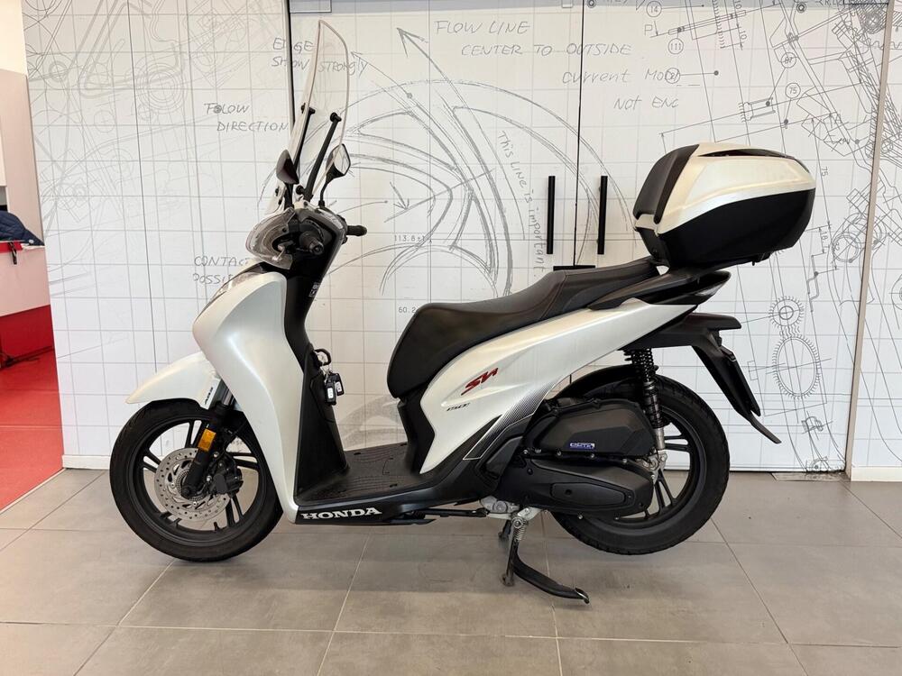 Honda SH 150i Sport (2024 - 25) (4)