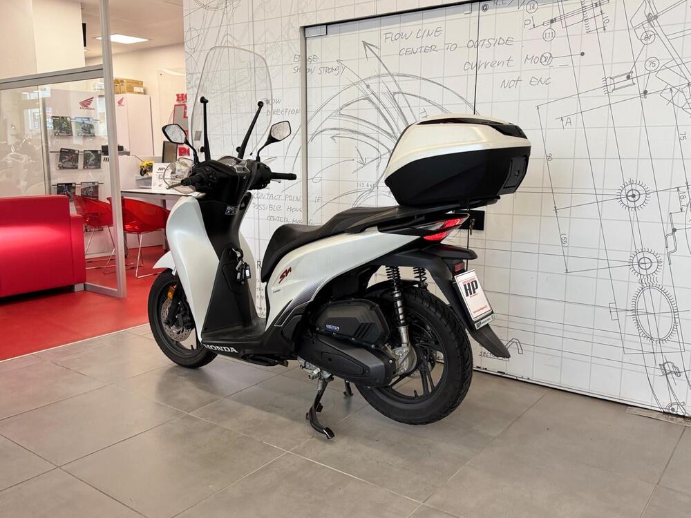 Honda SH 150i Sport (2024 - 25) (6)