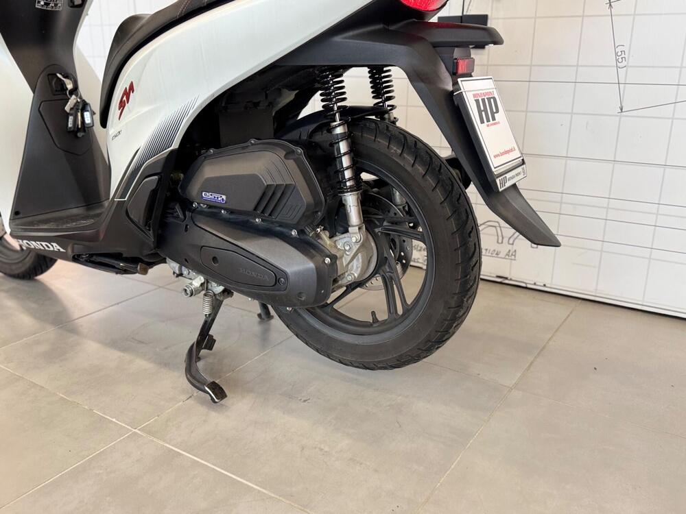Honda SH 150i Sport (2024 - 25) (15)