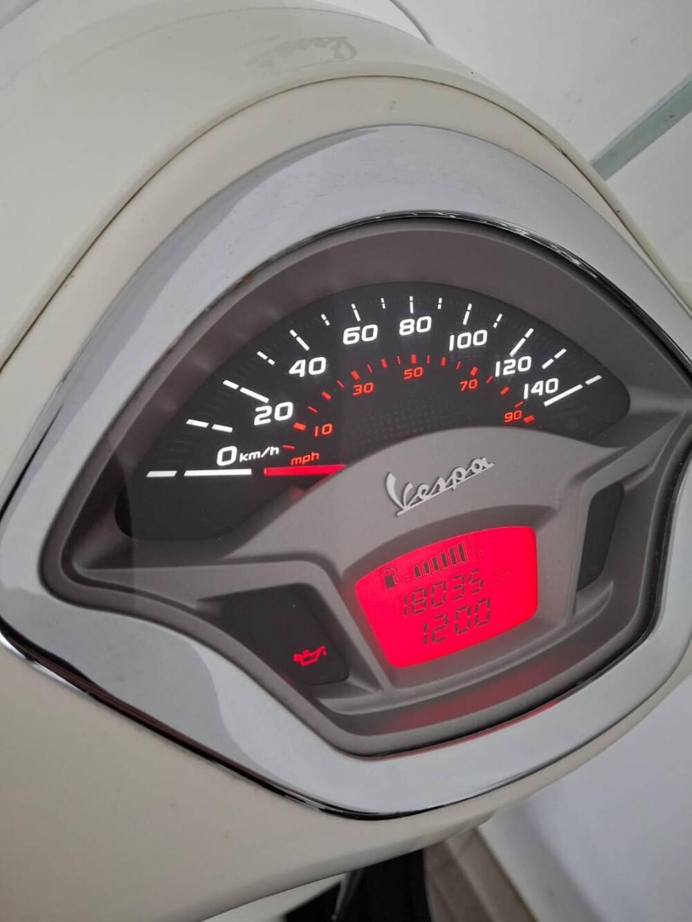 Vespa GTS 300 Super (2008 - 16) (6)