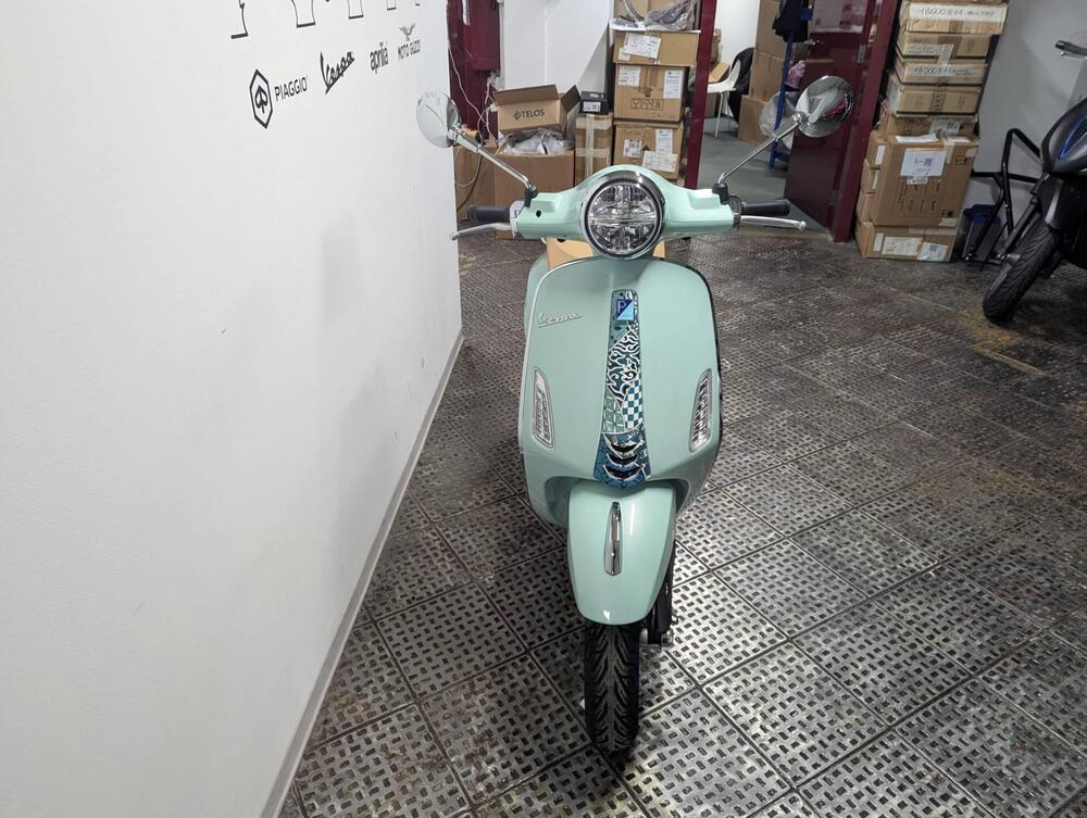 Vespa Primavera 125 Batik (2024 - 26) (4)