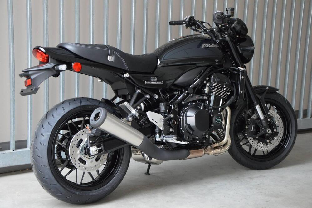 Kawasaki Z 900 RS Black Ball Edition (2026) (3)