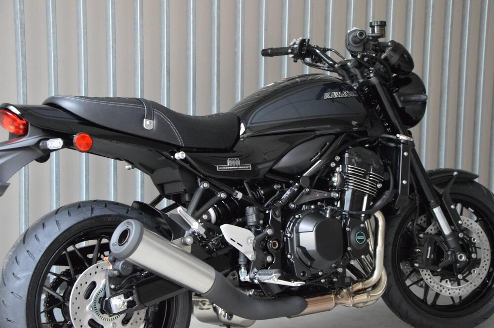 Kawasaki Z 900 RS Black Ball Edition (2026) (4)