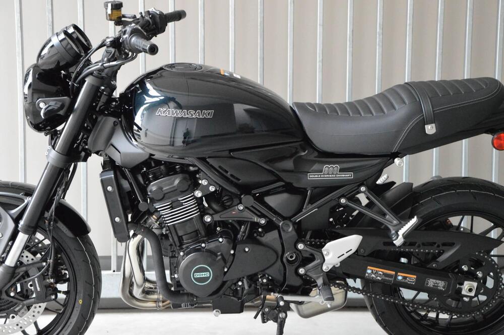 Kawasaki Z 900 RS Black Ball Edition (2026) (8)