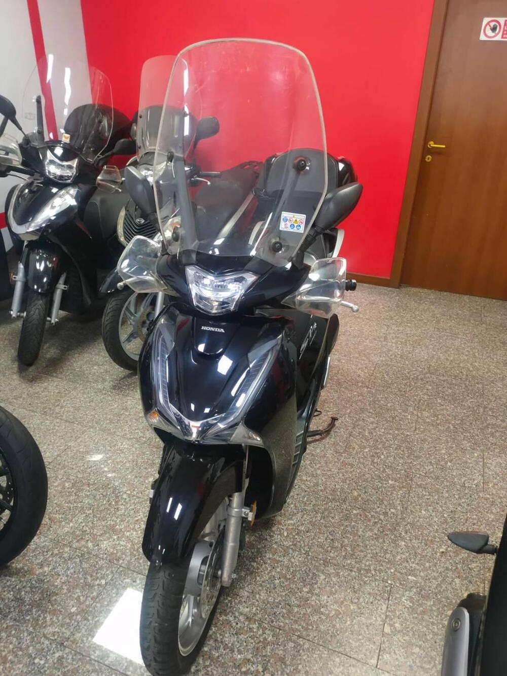 Honda SH 125i (2017 - 19) (2)