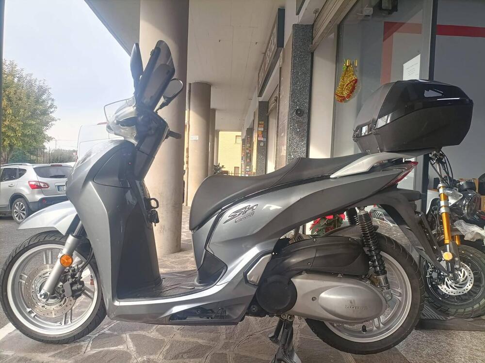 Honda SH 300 i ABS (2016 - 20) (3)