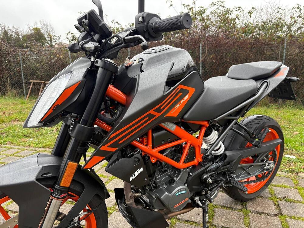 KTM 125 Duke (2021 - 23) (4)