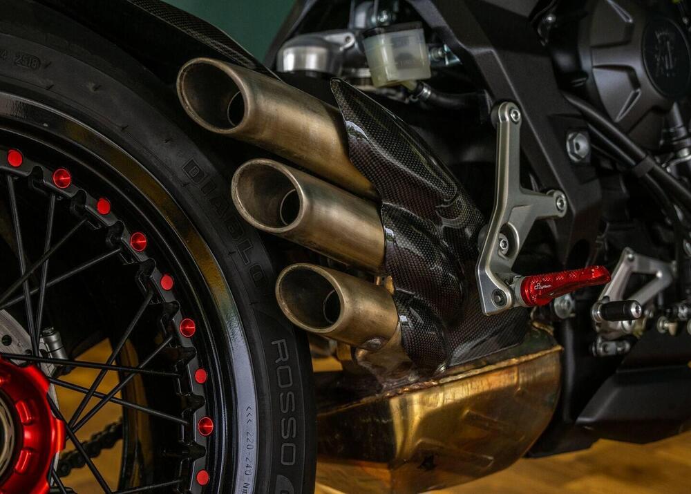 MV Agusta Dragster 800 RR (2015 - 17) (9)