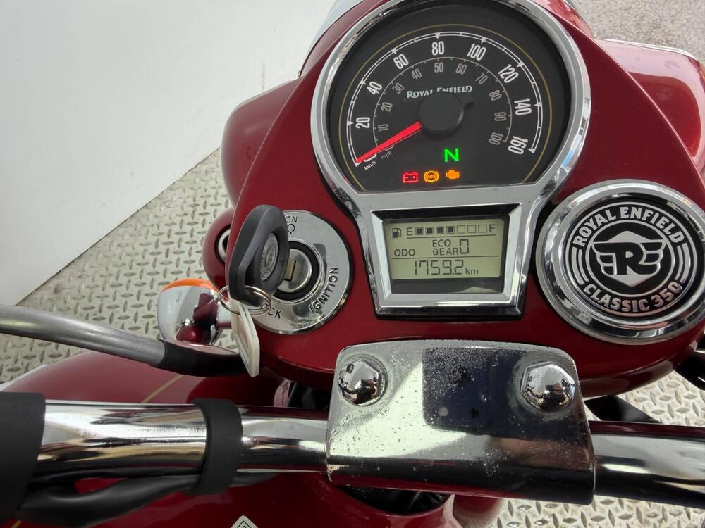 Royal Enfield Classic 350 (2021 - 26) (4)