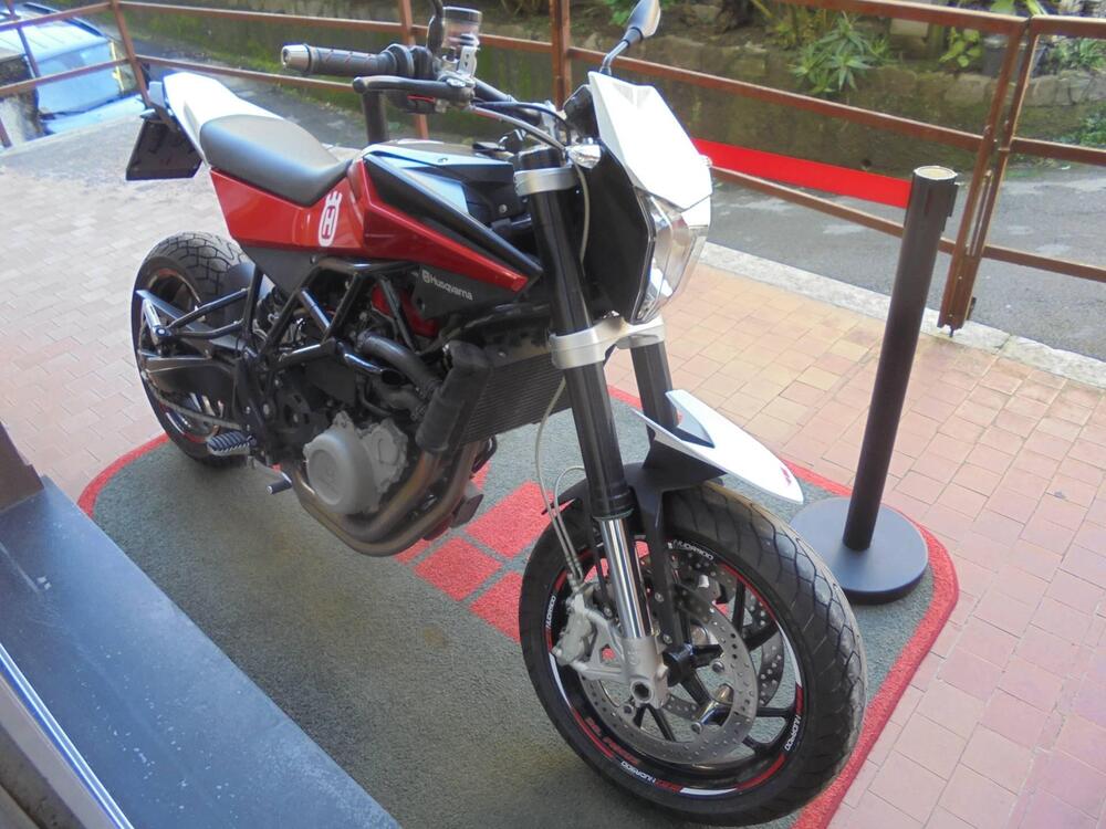 Husqvarna Nuda 900 R (2011 - 13) (9)