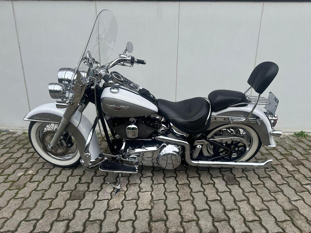 Harley-Davidson 1584 Deluxe (2007 - 08) - FLSTN (9)