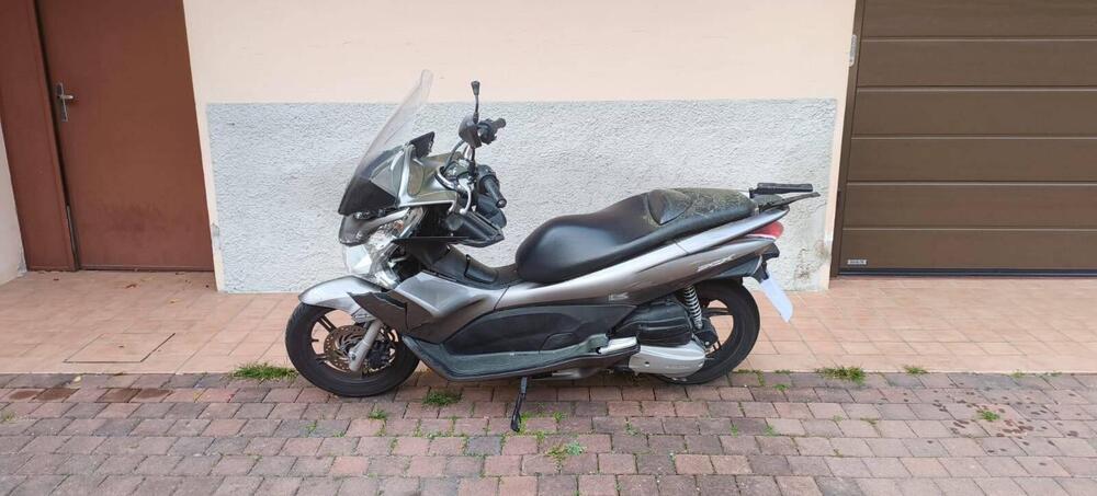 Honda PCX 125 (2009 - 13) (6)