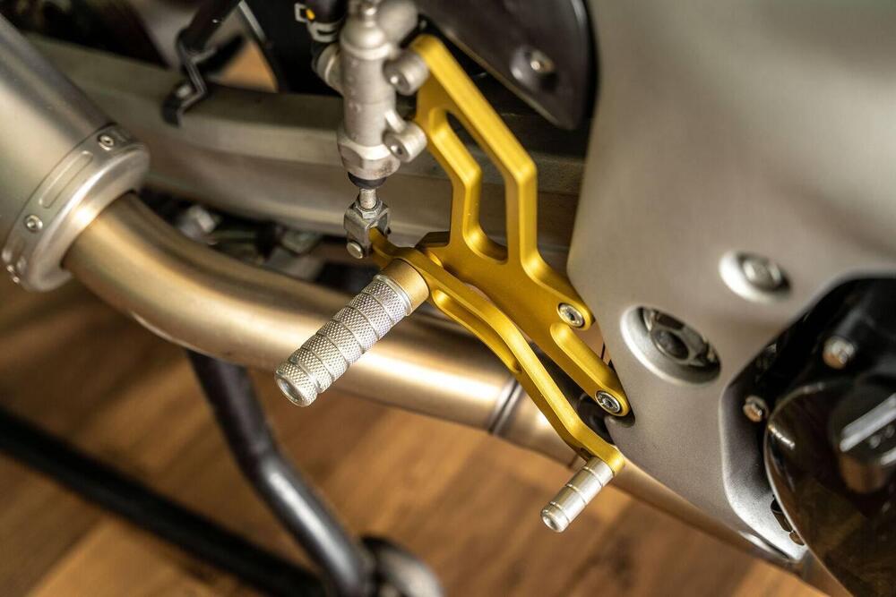 Suzuki SV 650 (1999 - 02) (6)