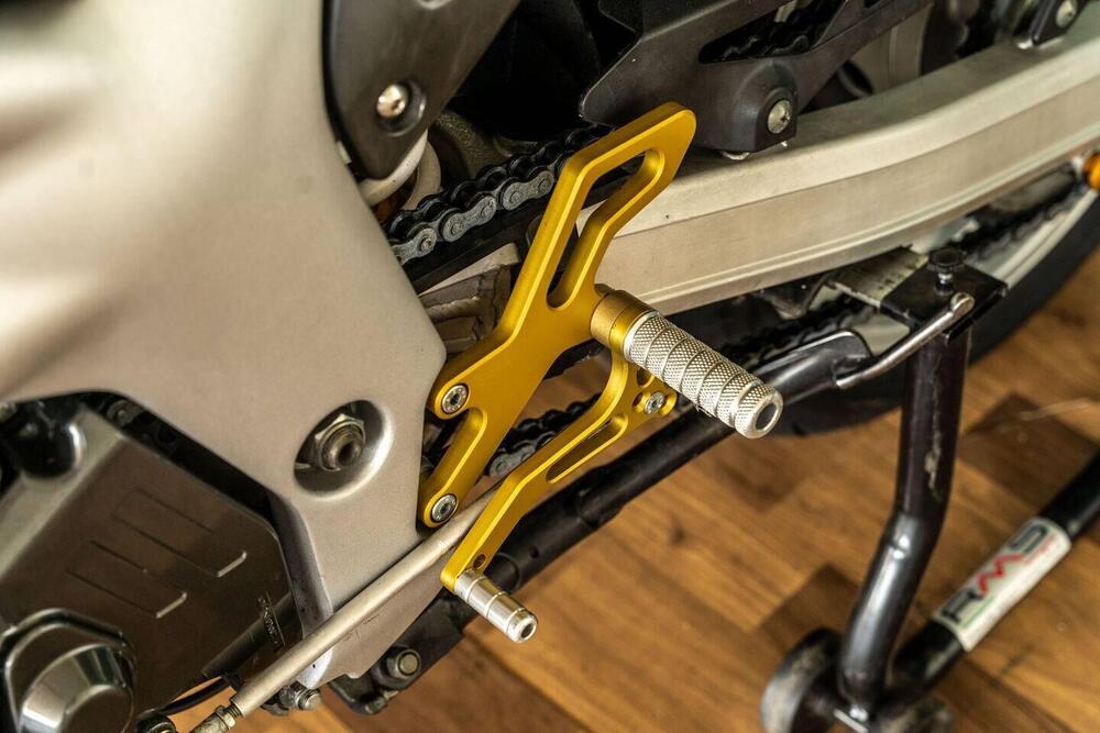 Suzuki SV 650 (1999 - 02) (9)