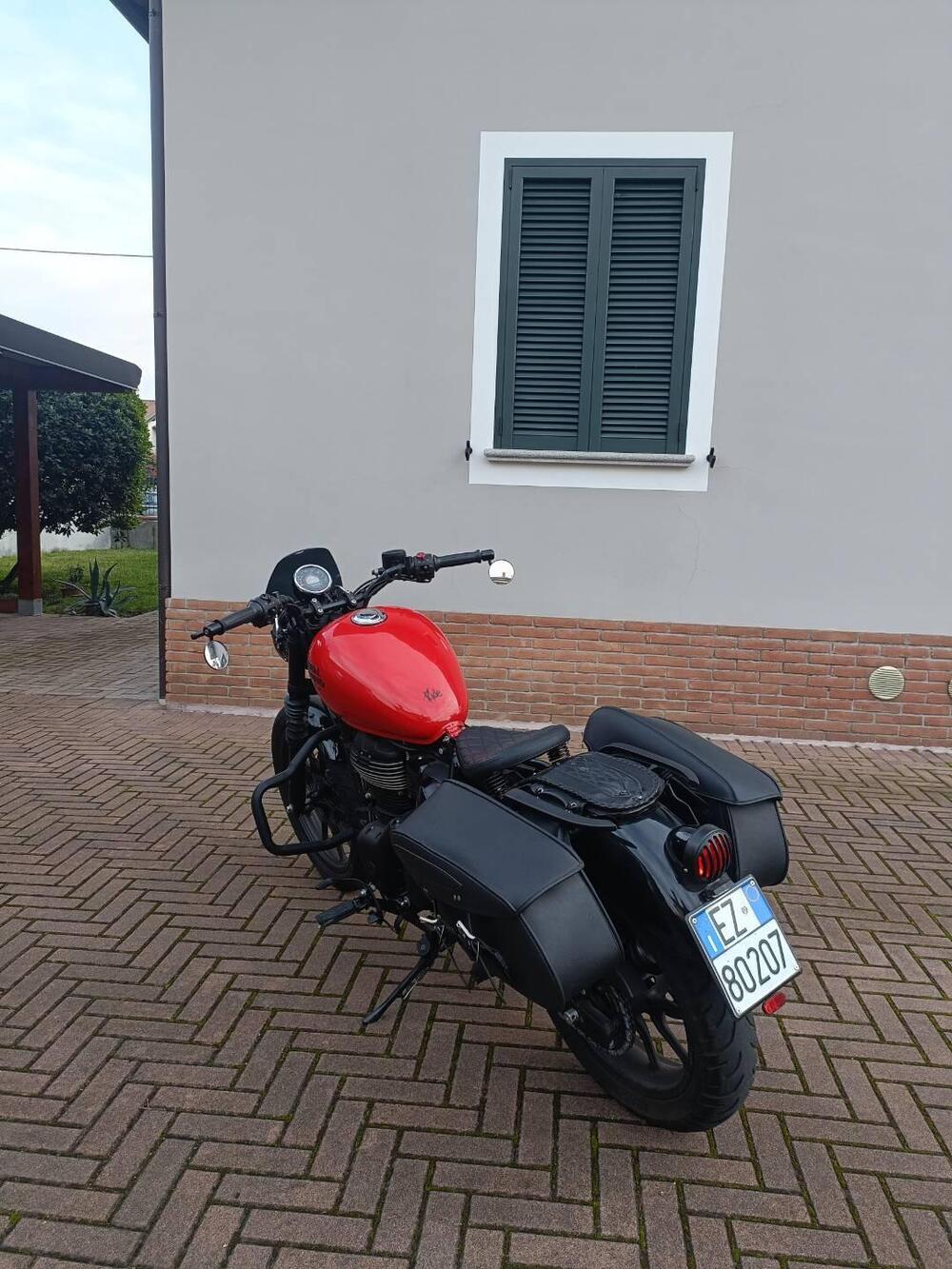 Royal Enfield Meteor 350 (2021 - 26) (12)