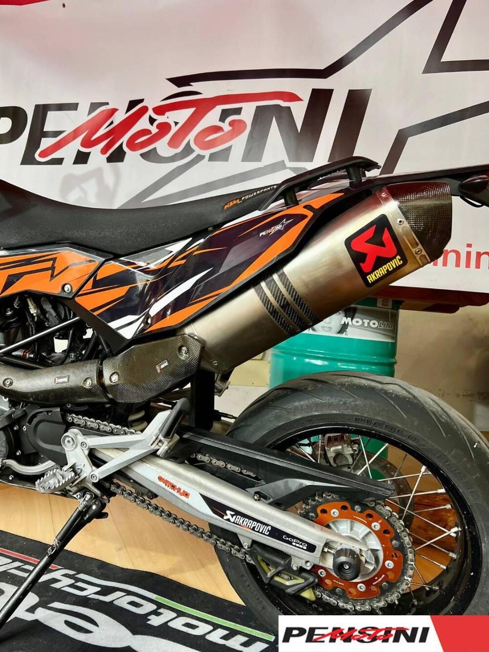 KTM 690 SMC (2008- 11) (2)