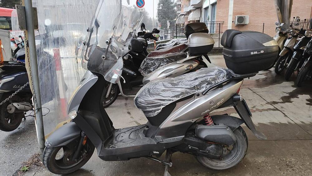Kymco Agility 50 R12 (2007 - 17) (2)