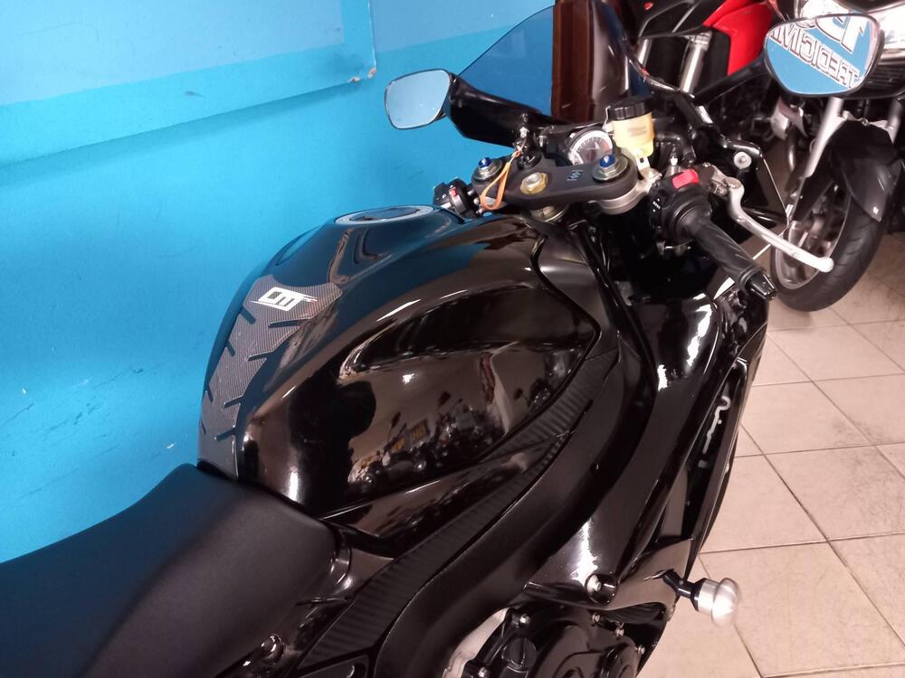 Suzuki GSX R 750 (2008 - 10) (16)